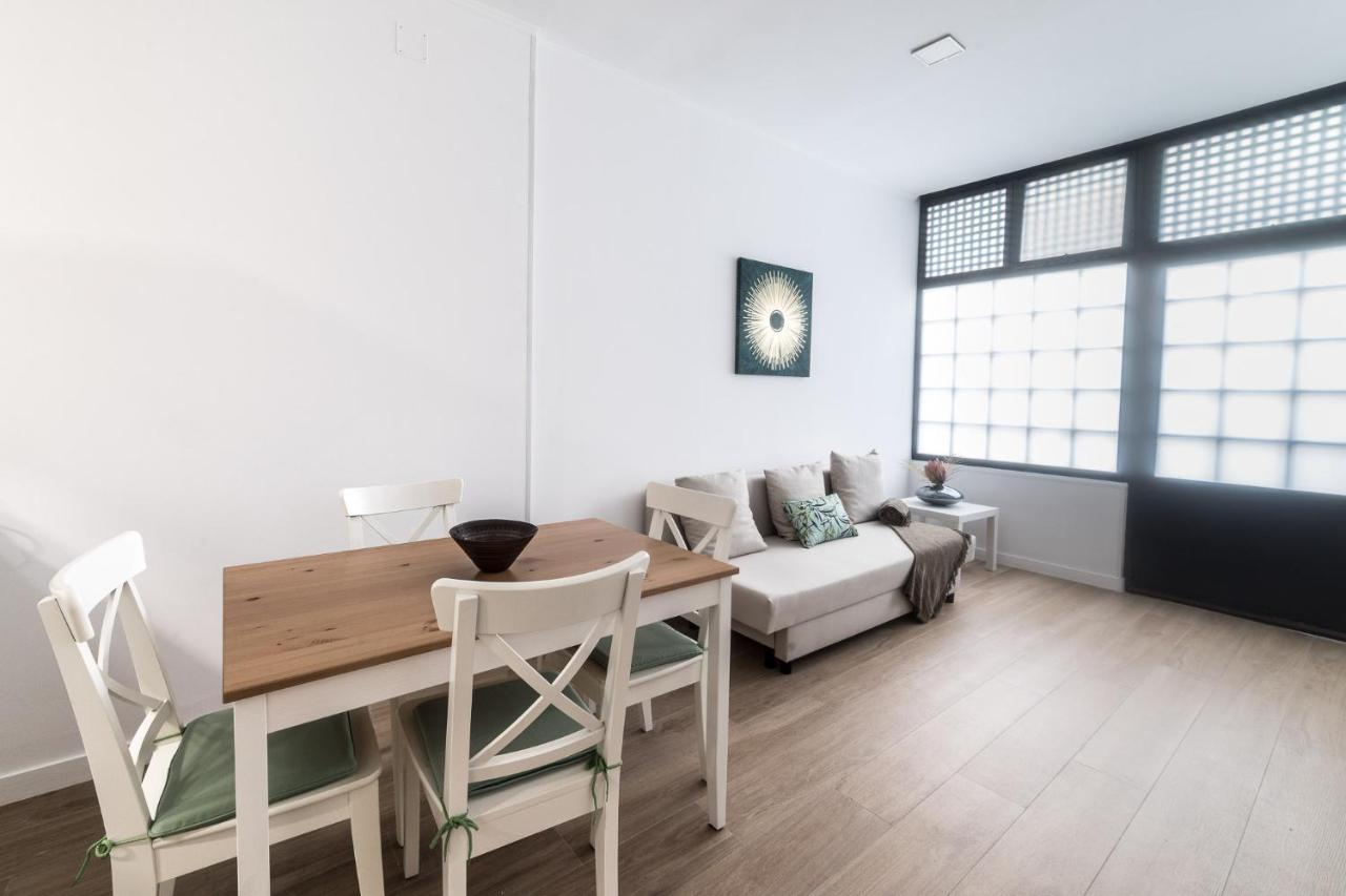 Moonkey - Apto. Albéniz, con acogedor patio Alicante Exterior foto