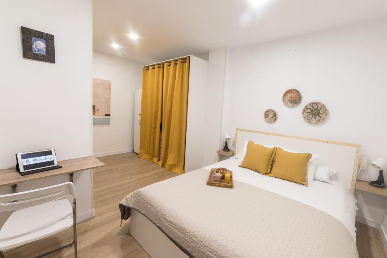 Moonkey - Apto. Albéniz, con acogedor patio Alicante Exterior foto